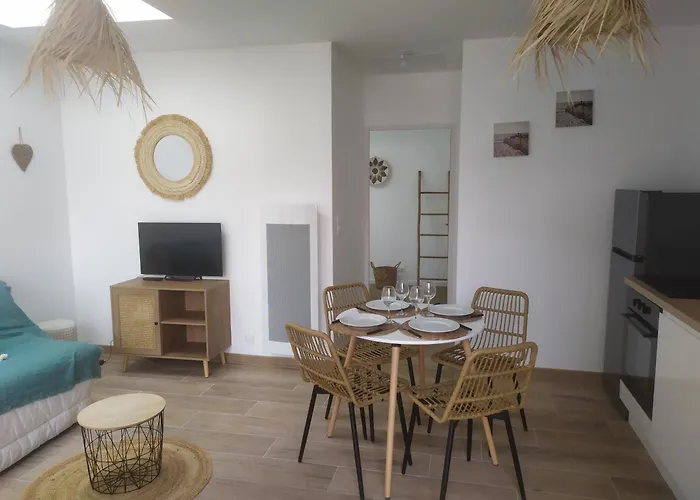 Hébergement de vacances Maison De Cosy à *